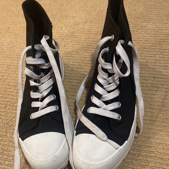 Platform high top sneakers - Picture 2 of 3